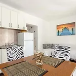 아파트 With A Parking Space - 12846 *